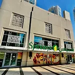 Chic Lux 2Br I High Floor L By Burj Khalifa & Dubai Mall I Pool L Gym